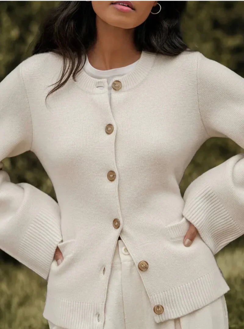 AMBER - Cardigan invernale elegante e caldo per donna con stile britannico