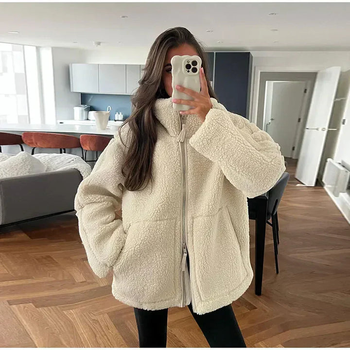 SELENA – Trench elegante e alla moda per un'anima casual senza sforzo