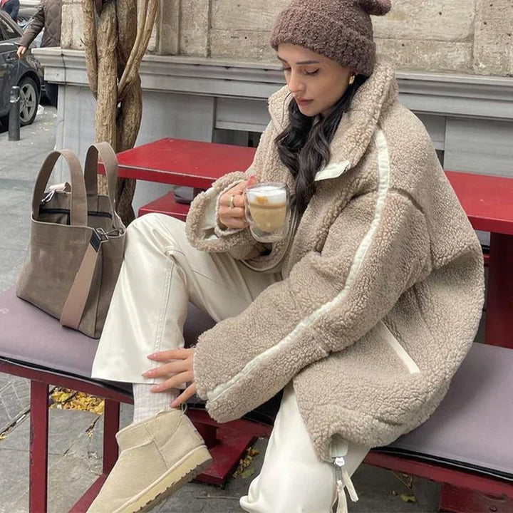 SELENA – Trench elegante e alla moda per un'anima casual senza sforzo